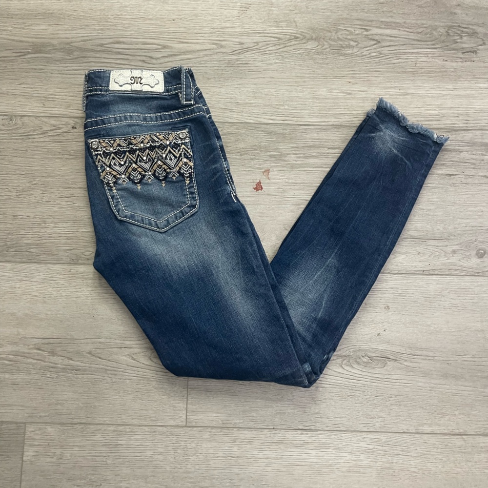 Women's Blue Jeans with Embroidered Pocket